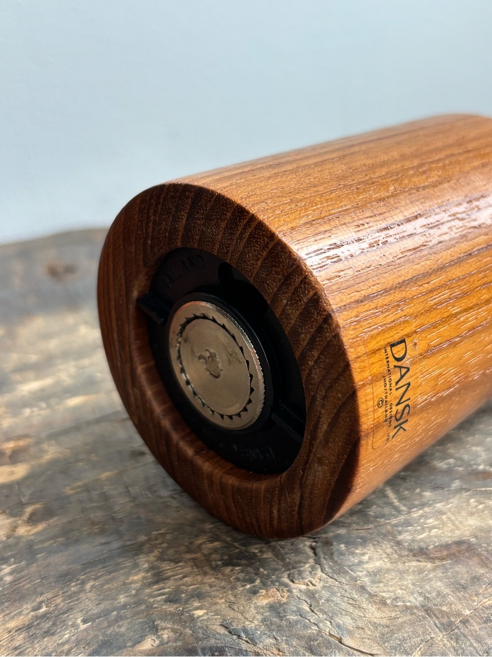 Dansk Vintage Teak Wooden Salt and Pepper Mills - Picture 7 of 11